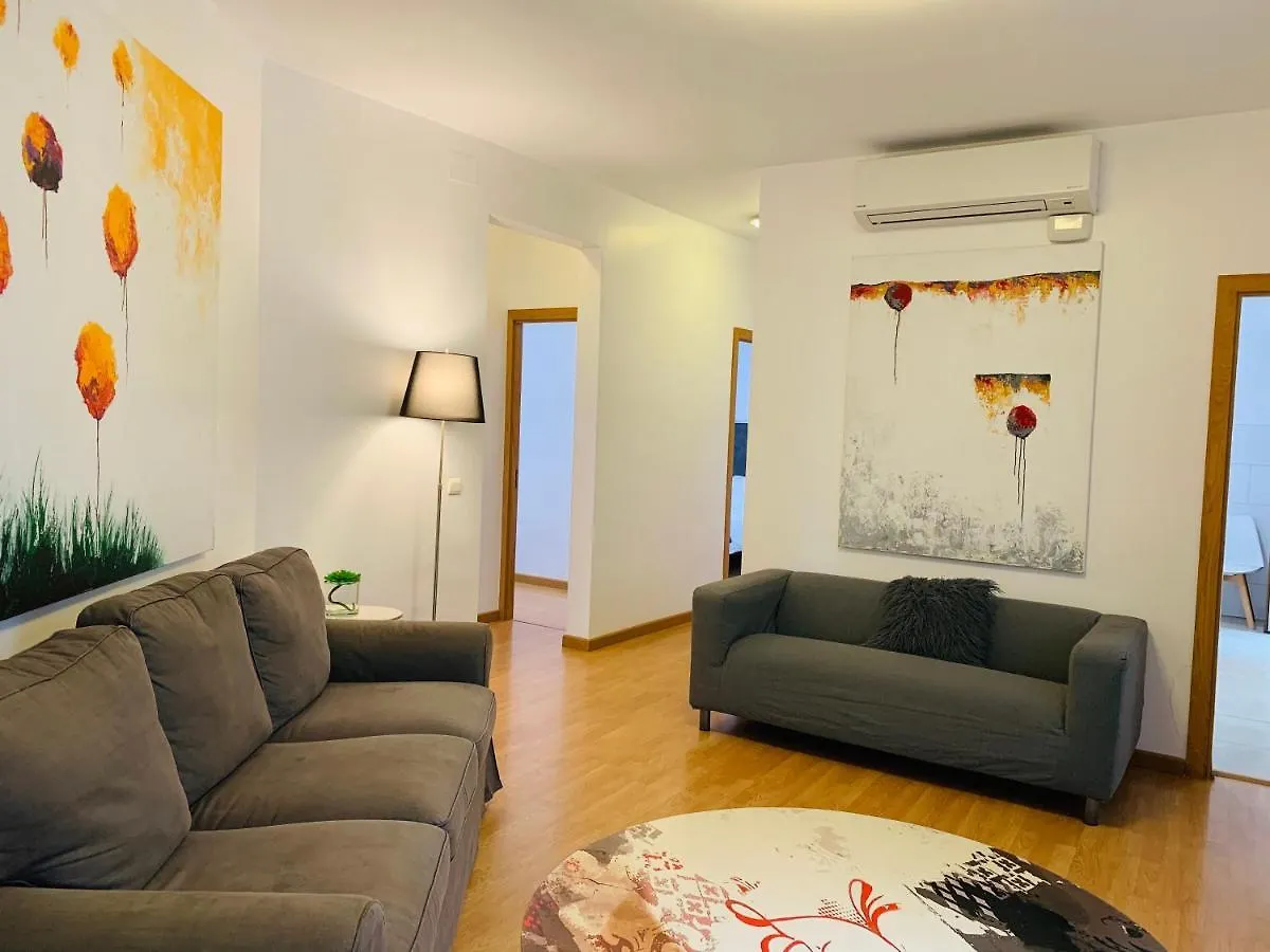 APTBCN Super Balmes Guest House Barcellona Appartamento