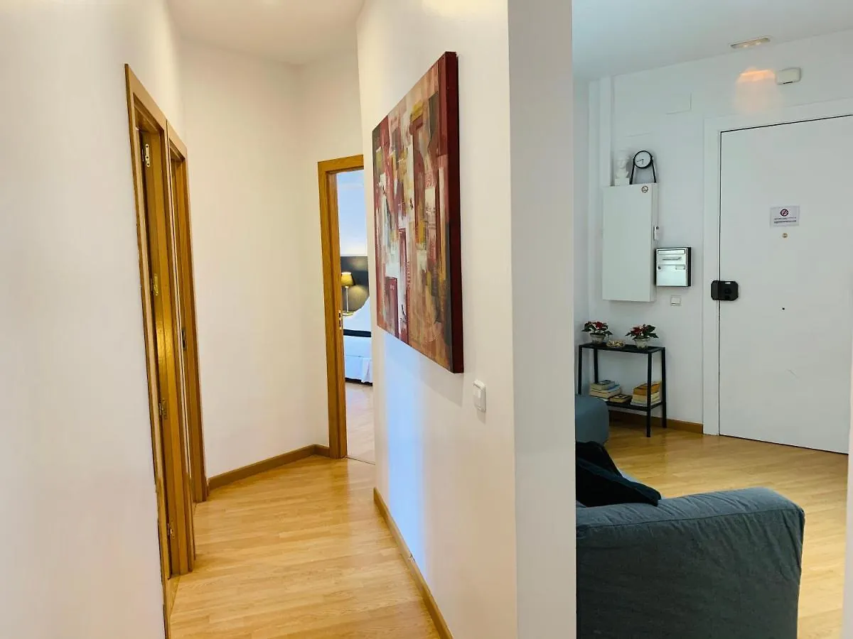 Appartamento APTBCN Super Balmes Guest House Barcellona