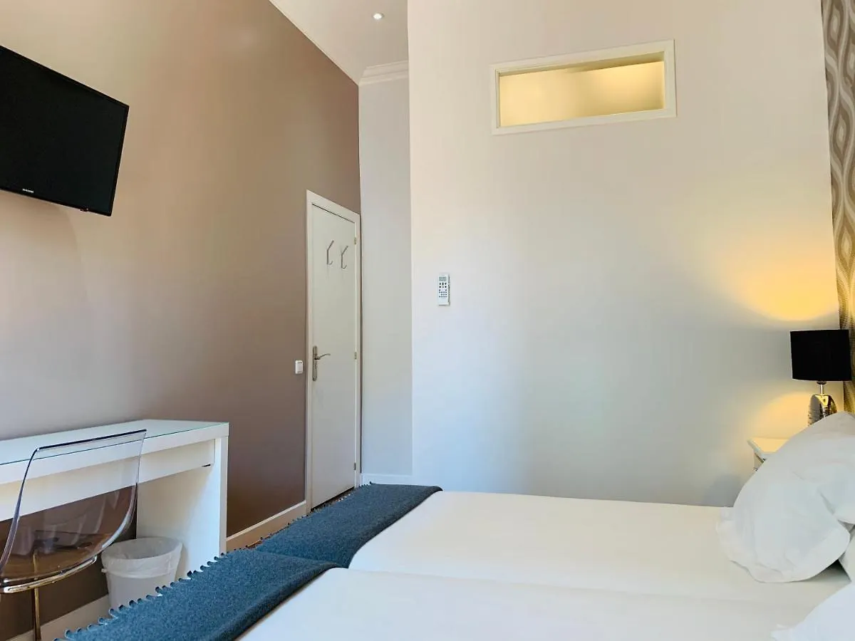 APTBCN Super Balmes Guest House Barcellona