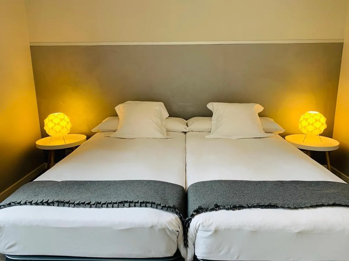 APTBCN Super Balmes Guest House Barcellona