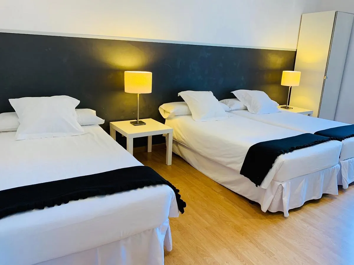 APTBCN Super Balmes Guest House Barcellona